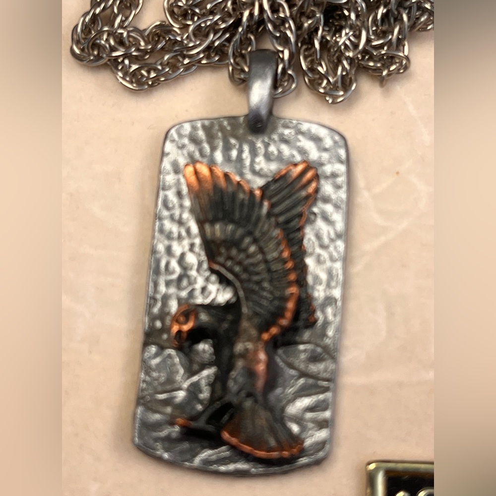 Eagle pendant with chain